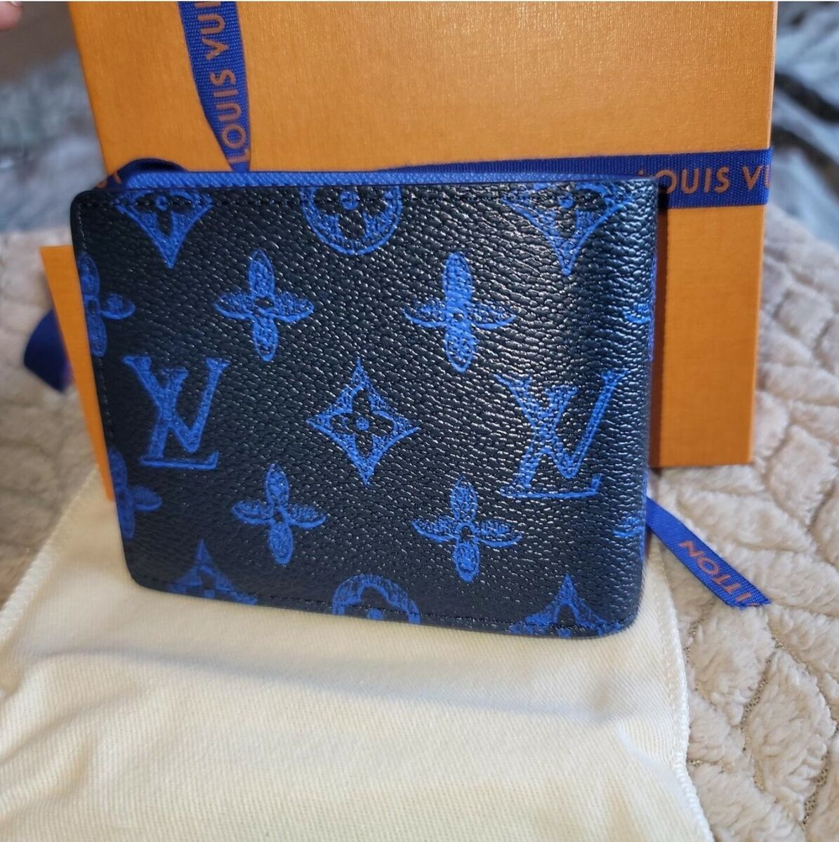 Louis Vuitton Damier Cobalt Jungle Brazza Wallet QJA07USTBB | WGACA