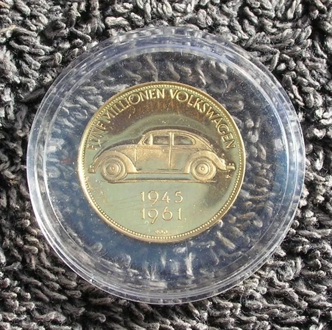 Palau 5 dollars Years of Automobile VW Beetle gilded silver coin | Coinsberg