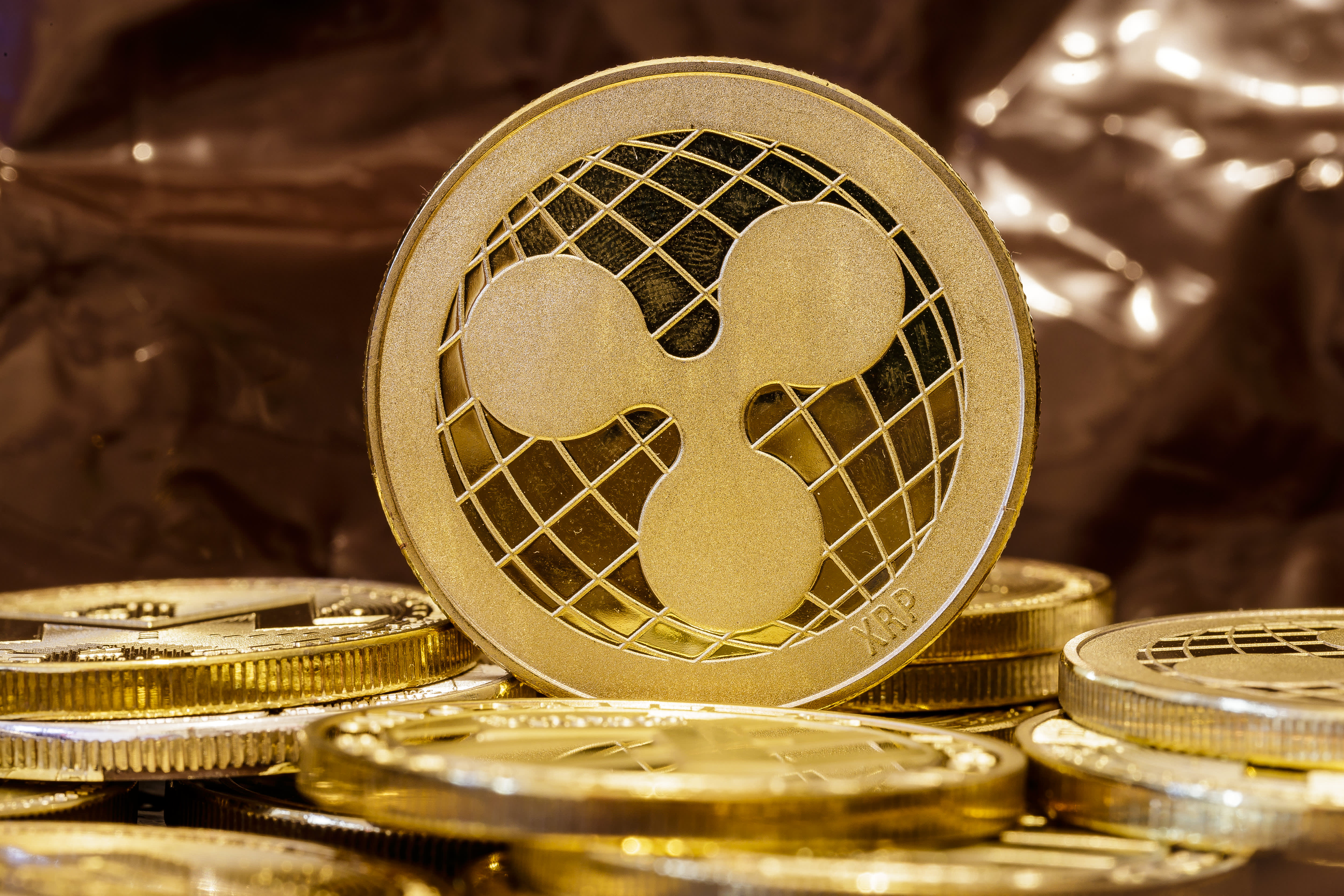 Pundits Say XRP Price is Manipulated, Claiming “Despite All Developments, XRP Not Rising”