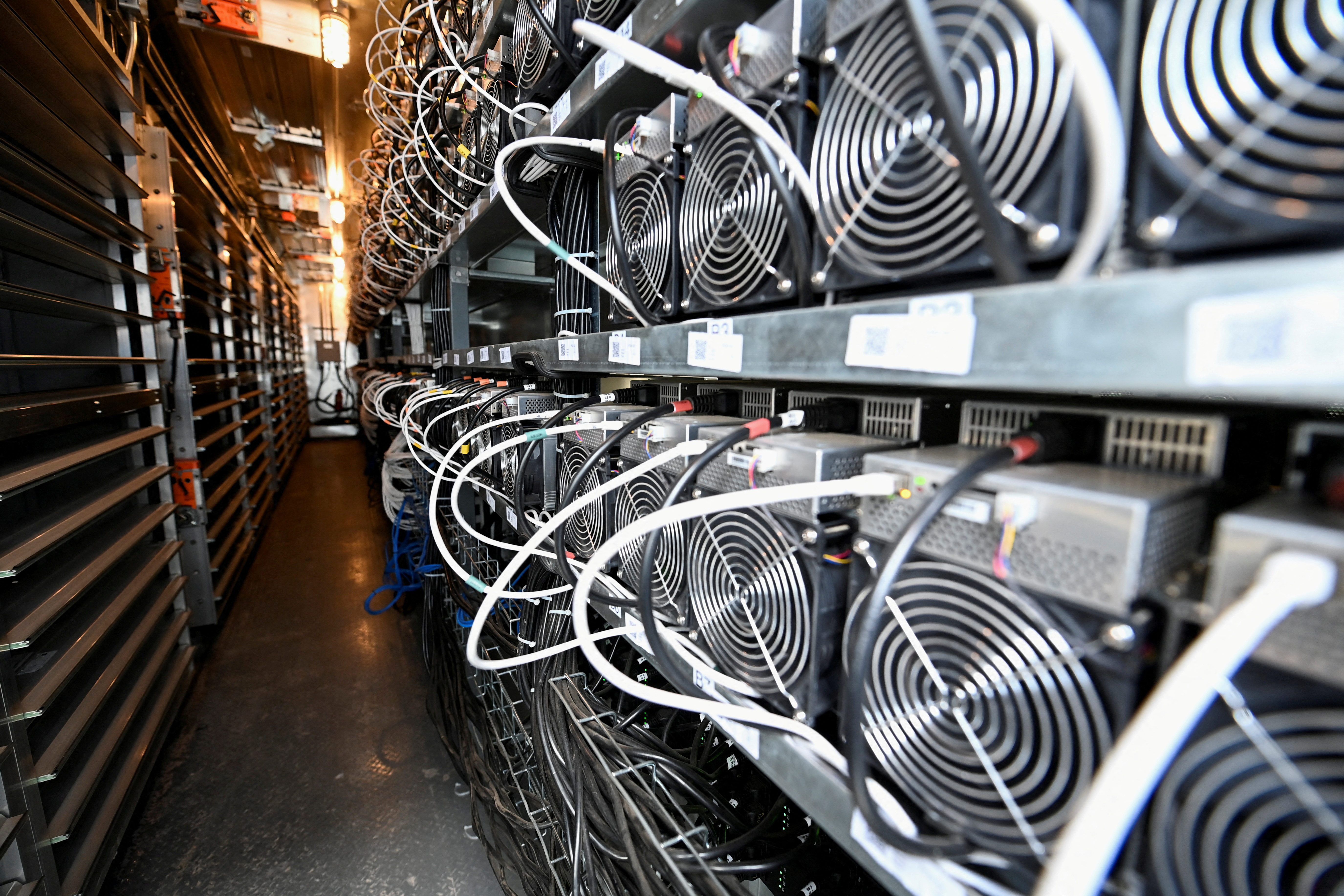 Department of Energy drops emergency survey of Bitcoin miners after legal backlash | Fortune Crypto