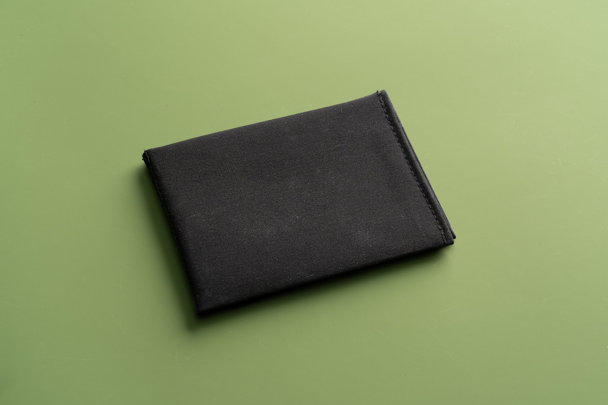 Best Minimalist Wallet for Everyday Carry | Pack Hacker