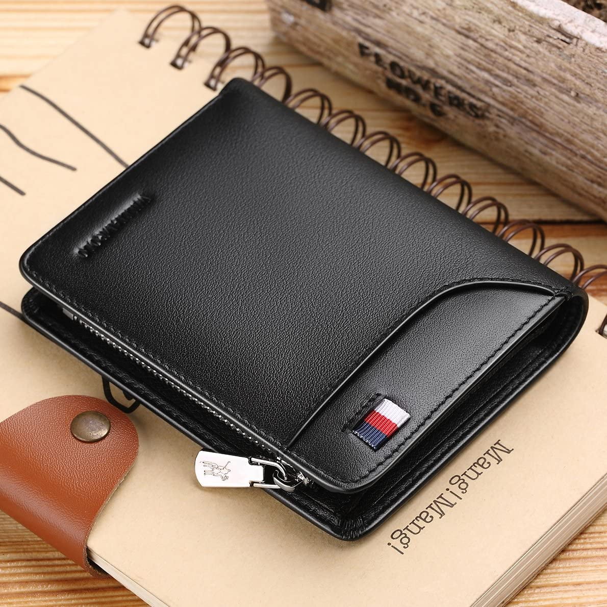 Stylish Bifold Wallet with Coin and Id Window | Jekyll & Hide UK