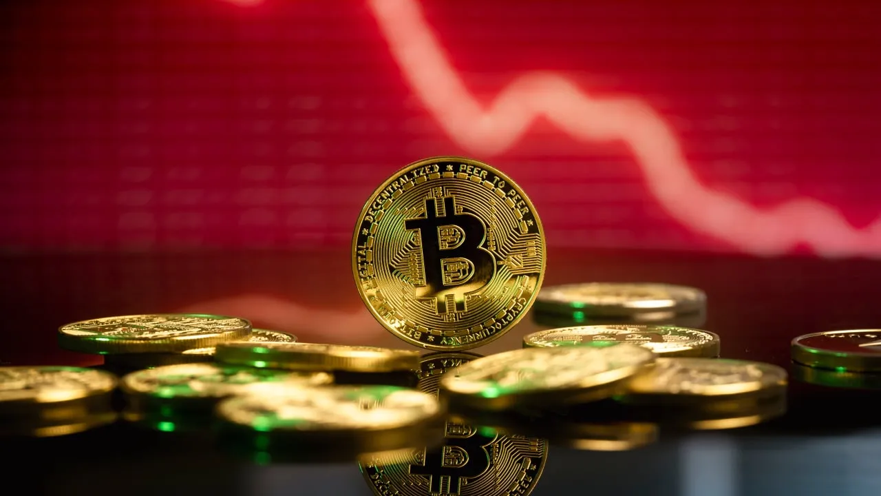 Bitcoin Price Slips 6% to Hit $, Is Sell-the-News Strategy in Action?