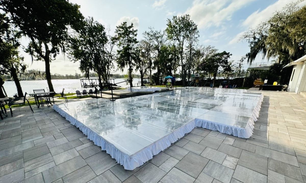 Movable Floor for Swimming Pools | Automatic Pool Covers Dubai