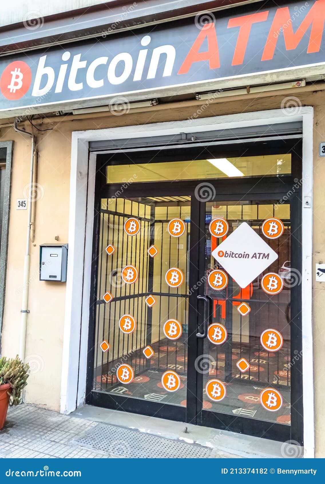 Bitcoin ATM Italy: where they are and how they work - CryptoLocalATM