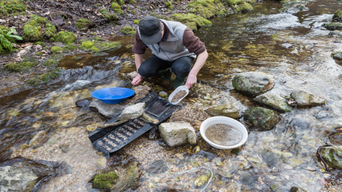 Artisanal and Small-Scale Gold Mining Without Mercury | US EPA