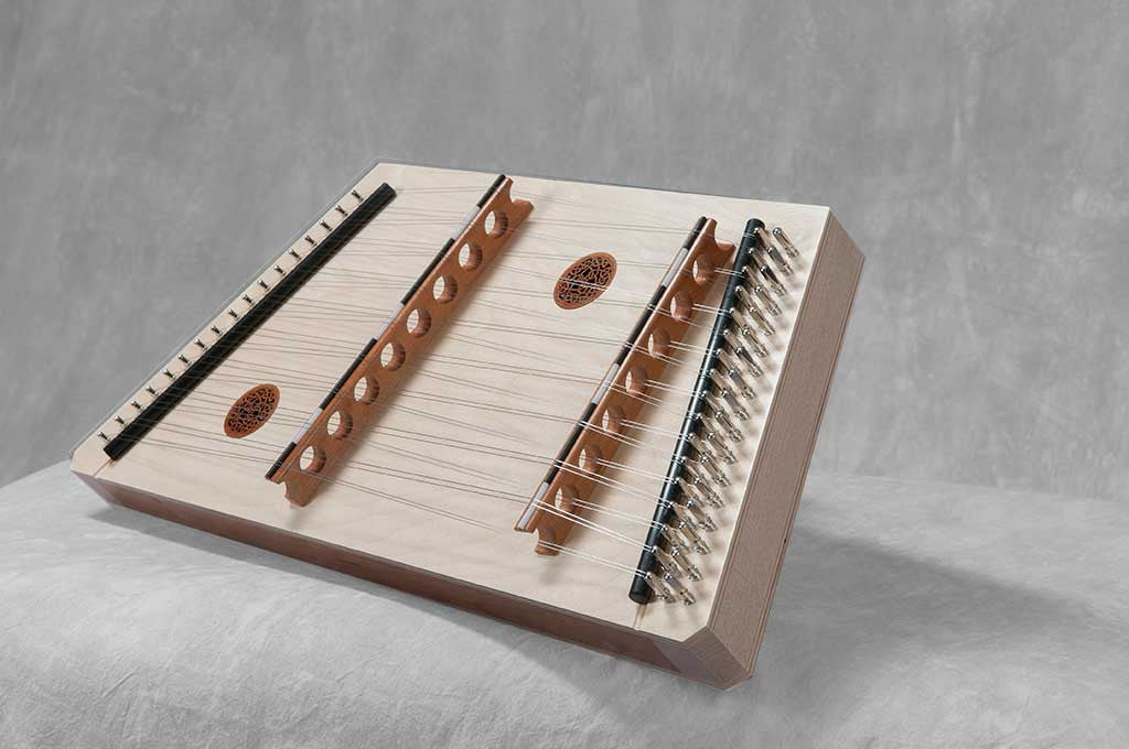 Musicmakers: 17/16 Hammered Dulcimer w/Gig Bag