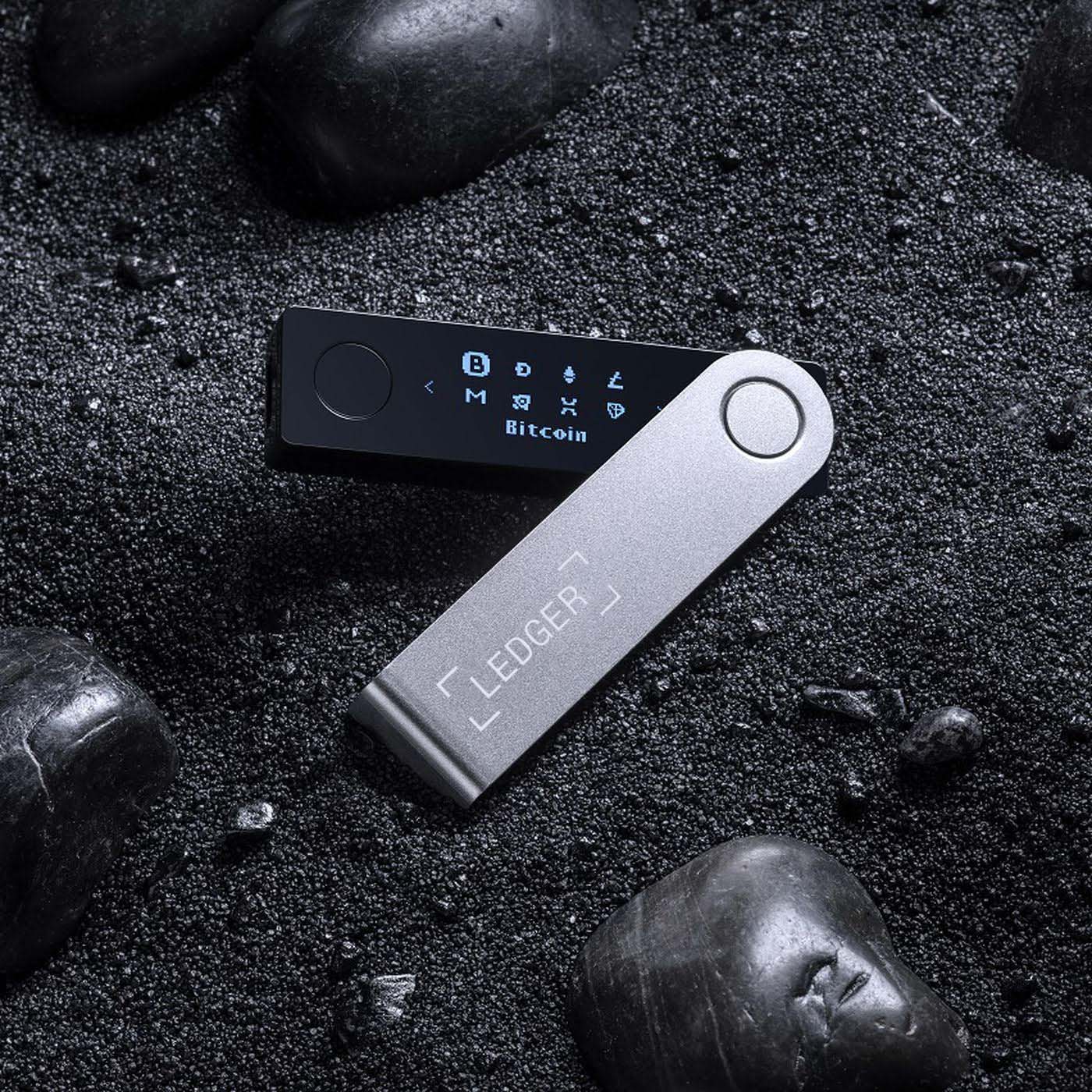 Ledger Nano S Plus » Erfahrungen und Test ()