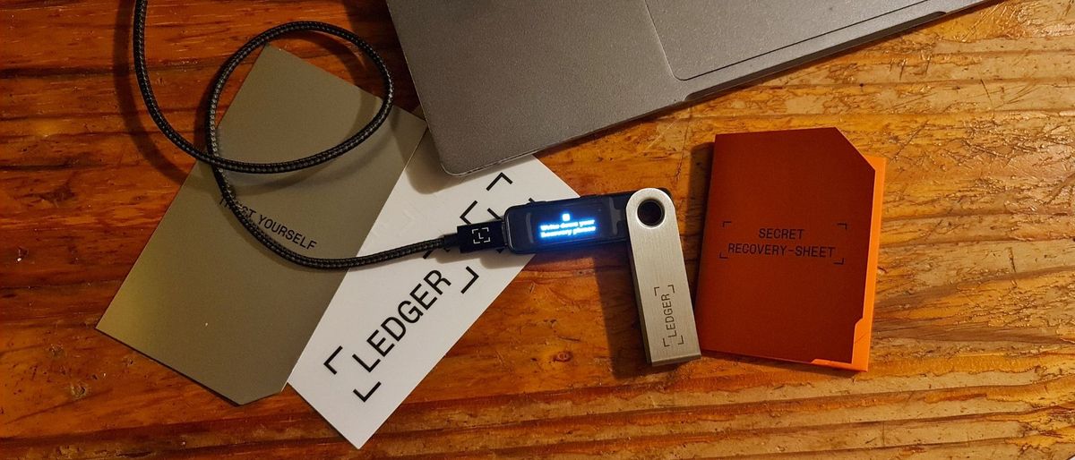 cryptolive.fun: Ledger OTG Kit (On-The-Go Cable Set Cryptocurrency Hardware Wallet) : Electronics