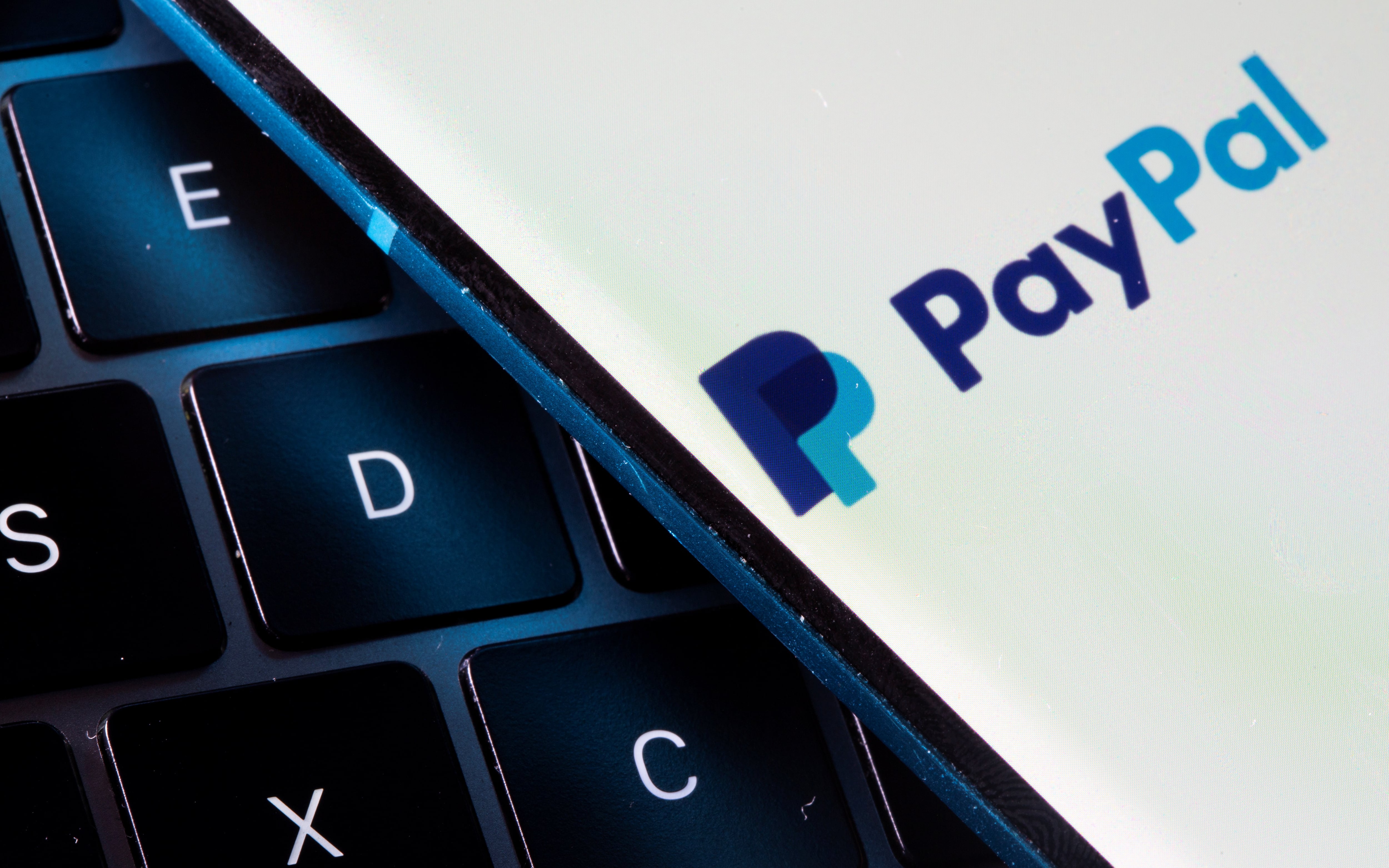 PayPal is making more features freely available to Ukrainians - The Verge