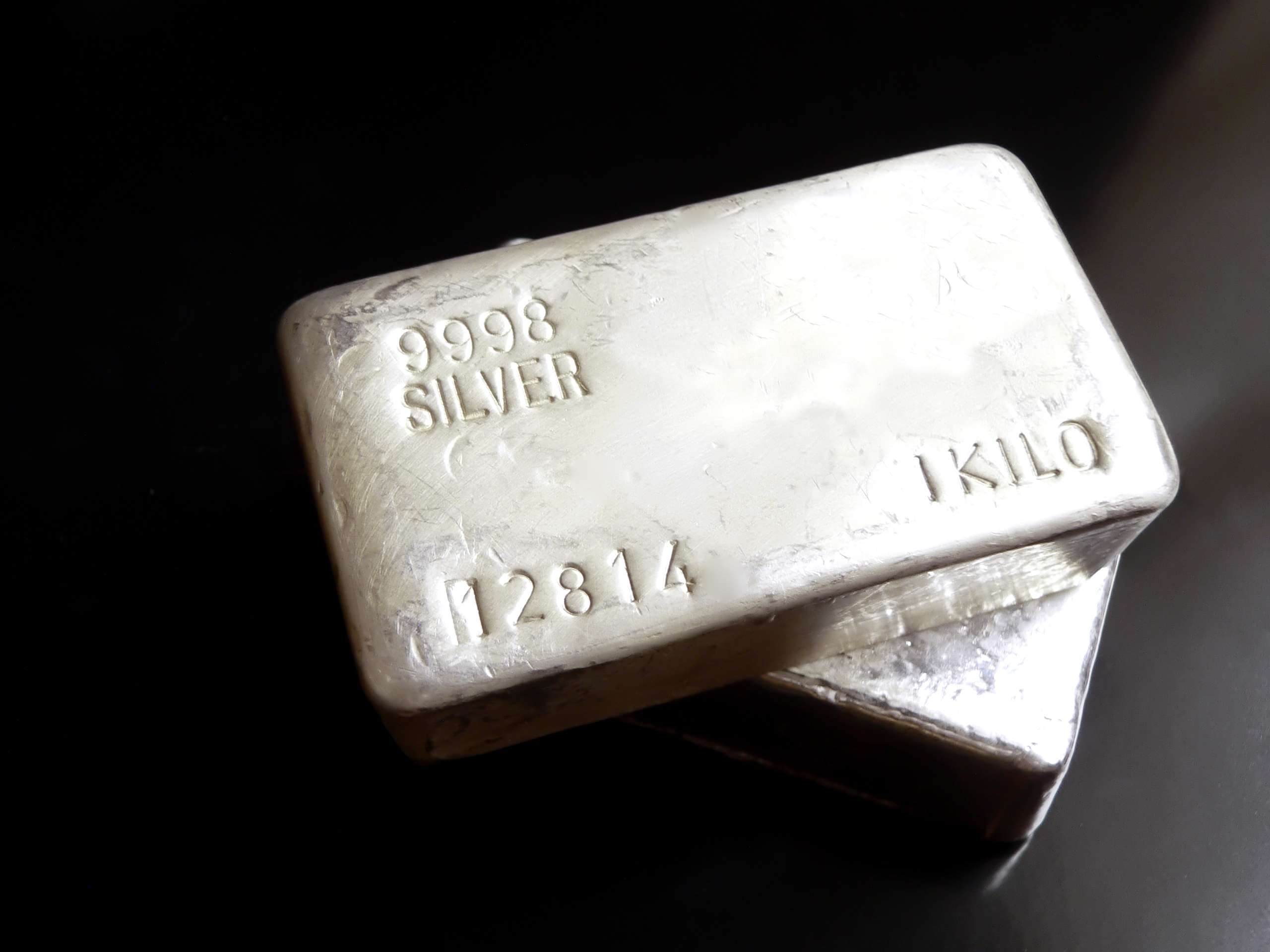 How to Buy Silver: 4 Ways to Invest - NerdWallet