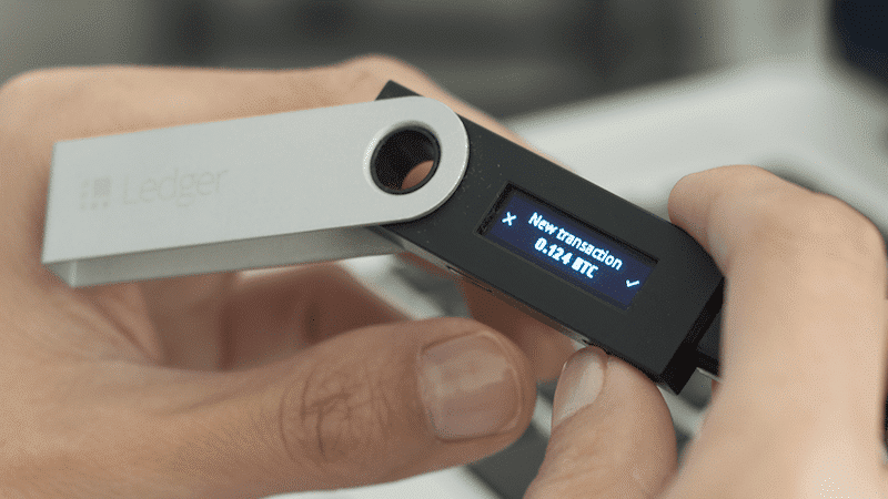 Ledger Nano X - Cryptocurrency Hardware Wallet - Bluetooth : cryptolive.fun: Computer & Accessories