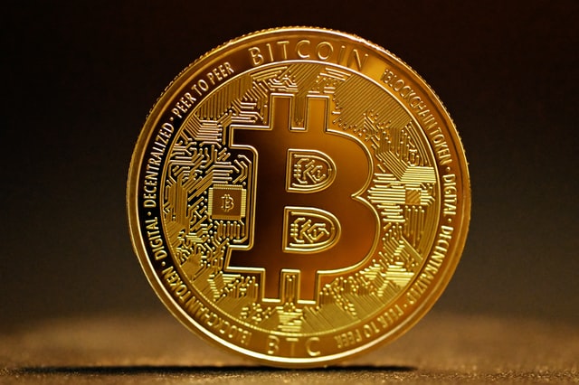 Investing in Bitcoin: Bitcoin’s pros and cons