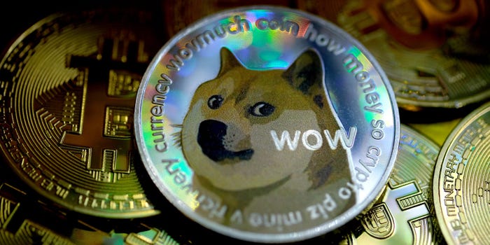 Dogecoin Hits 10 Cents Amid % Sentiment Surge; Chainlink AI Competitor Wins Over Big Investors