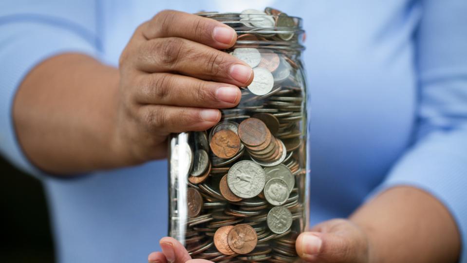 Coin Counting Machines Still Exist: Which Banks Have Them?