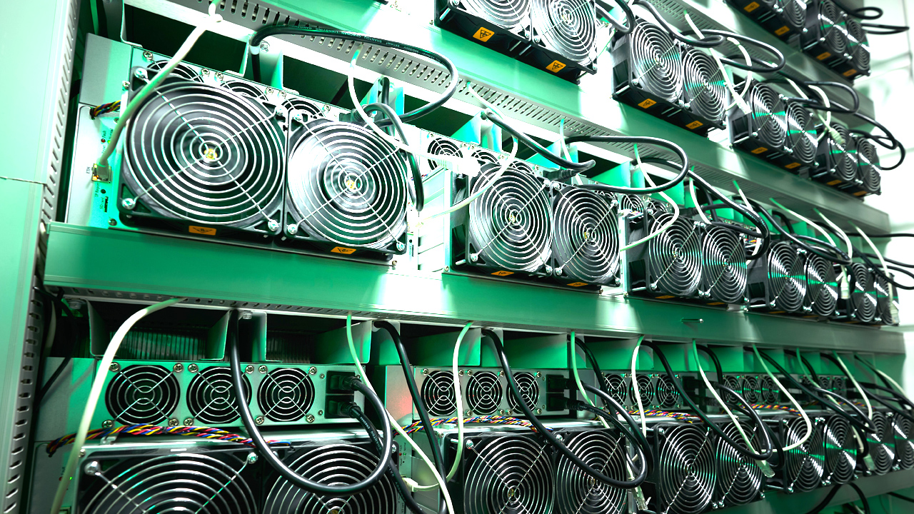 Bankruptcy Reveals $1 Billion FTX-Tied Stake in Bitcoin Miner