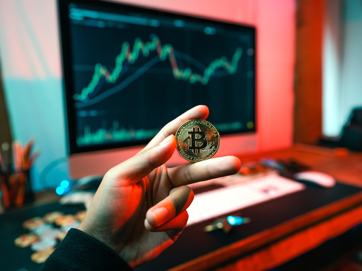 Cryptocurrency Basics: Pros, Cons and How It Works - NerdWallet