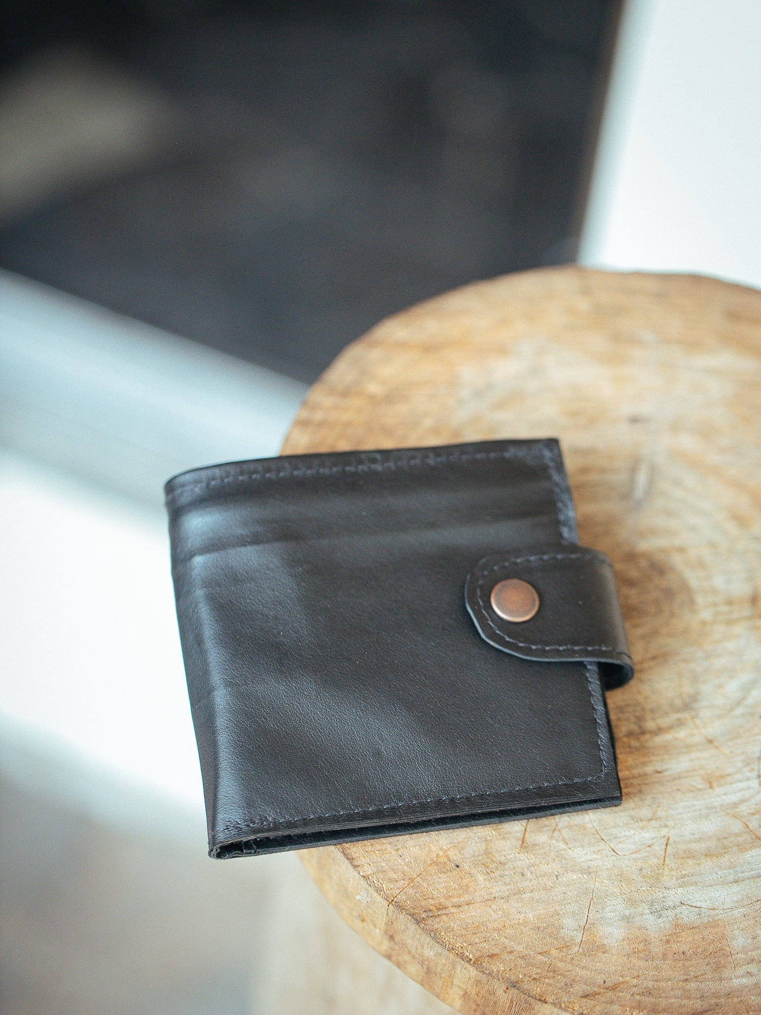 Men's Designer Wallets, Bags & Accessories | Oroton