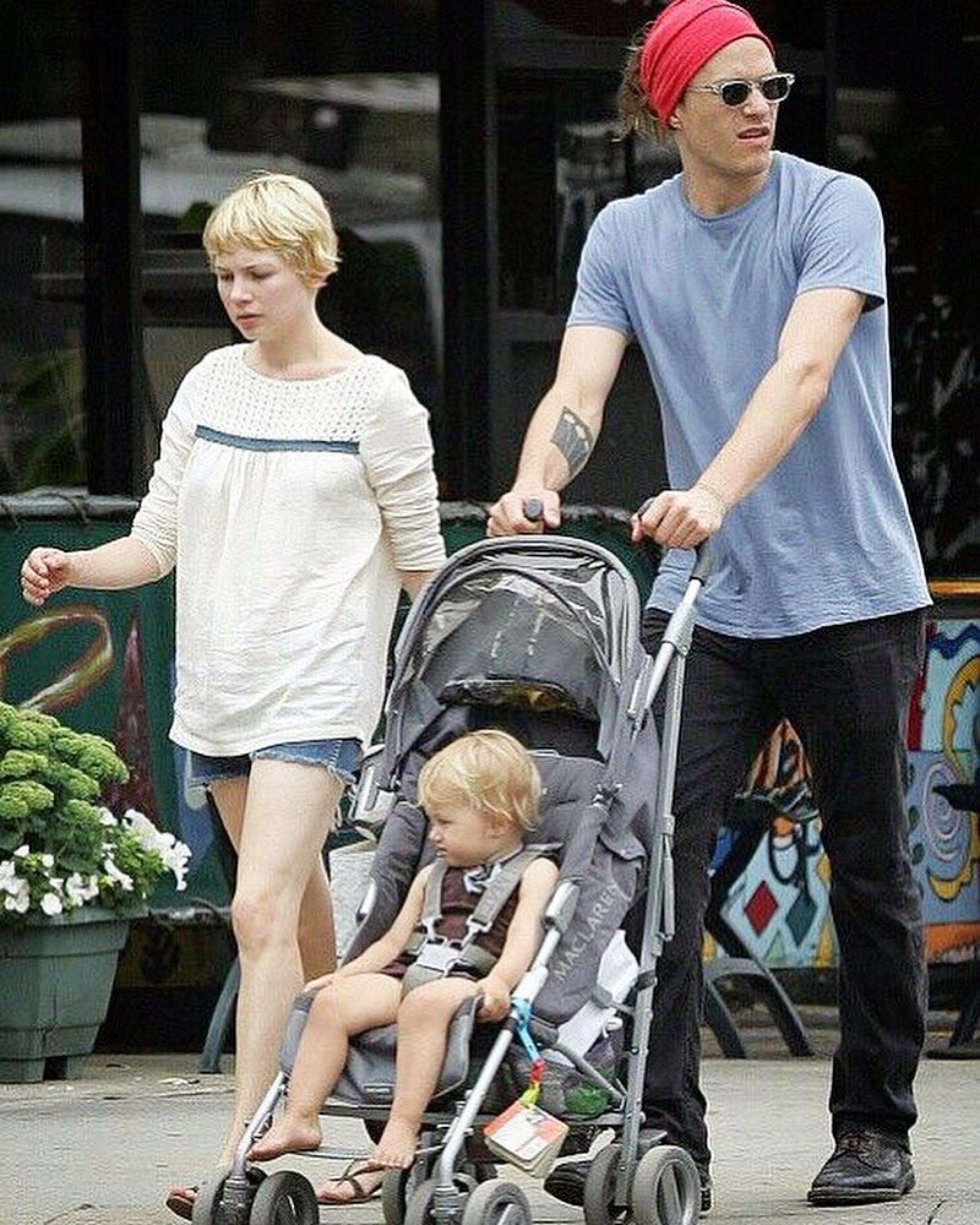 How Heath Ledger's Daughter Matilda Has Enjoyed a Private Life With Mom Michelle Williams - IMDb