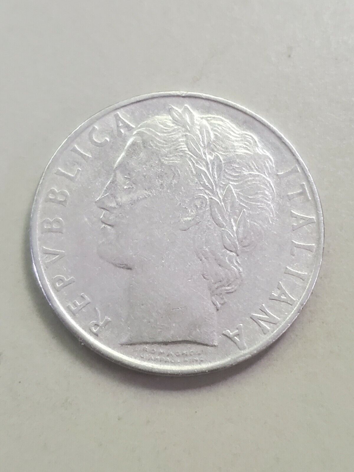 What is the value of a L Italian coin? - Answers