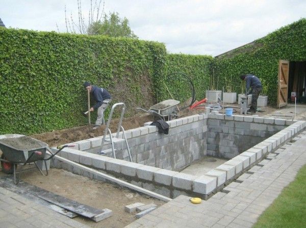 Swimming pool construction process - Crystal Pools