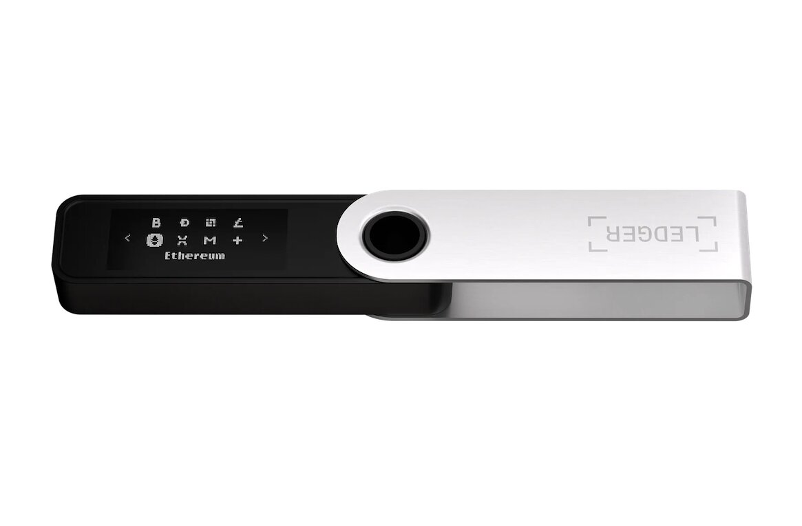 Ledger Nano X Review: Safety, Price & Box ()