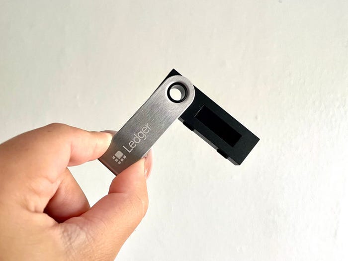 Hardware Wallet & Crypto Wallet - Security for Crypto | Ledger